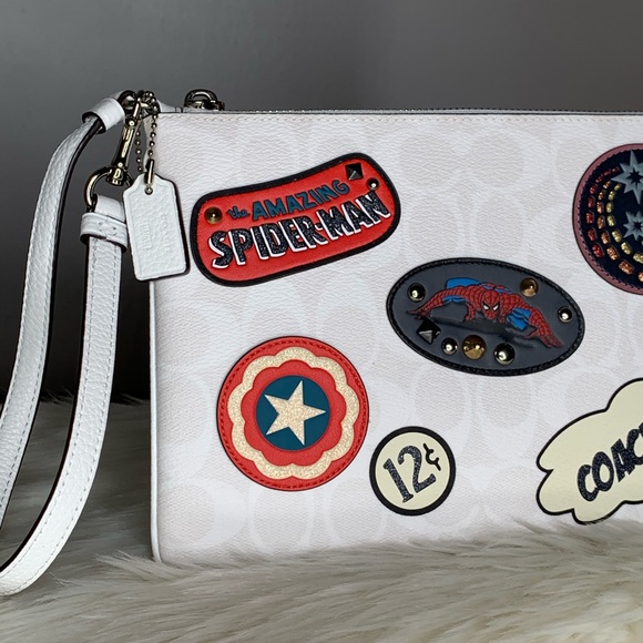 Coach x Marvel Large Gallery Wristlet Wallet - Picture 7 of 13